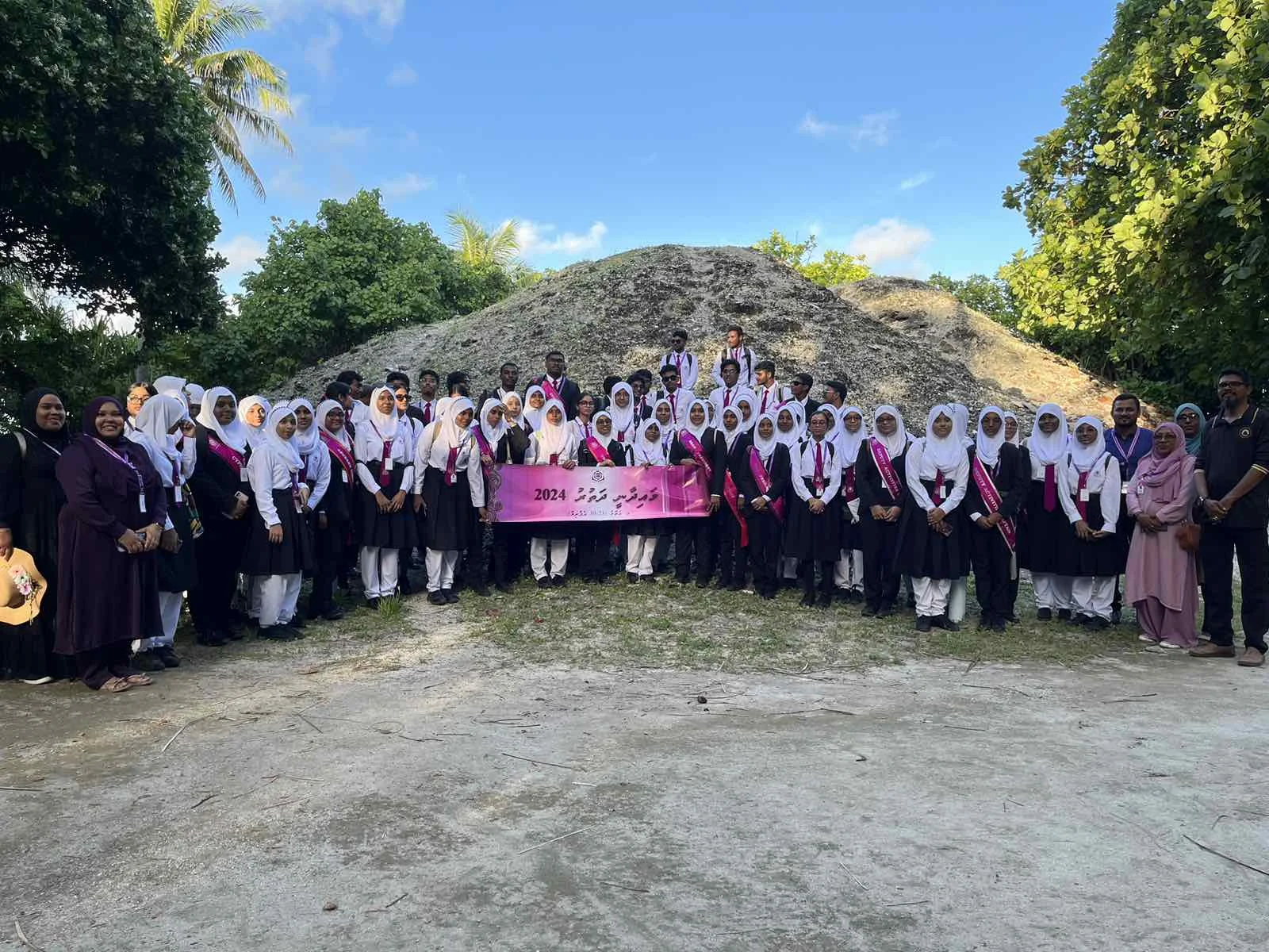 Addu (9)