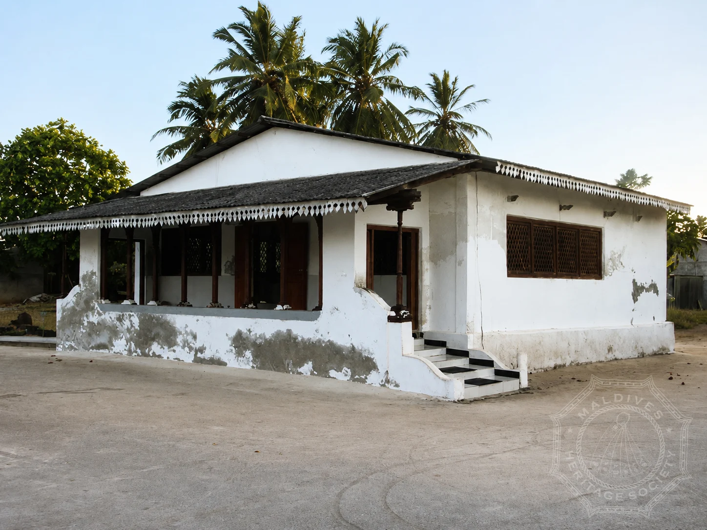 Dhanbidhoo Mosque with Watermark